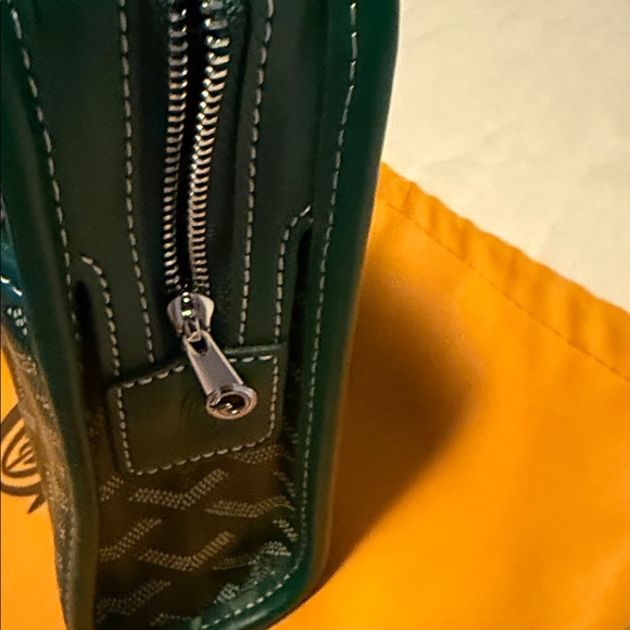 Goyard Emerald Monogram Clutch - Picture 8 of 10